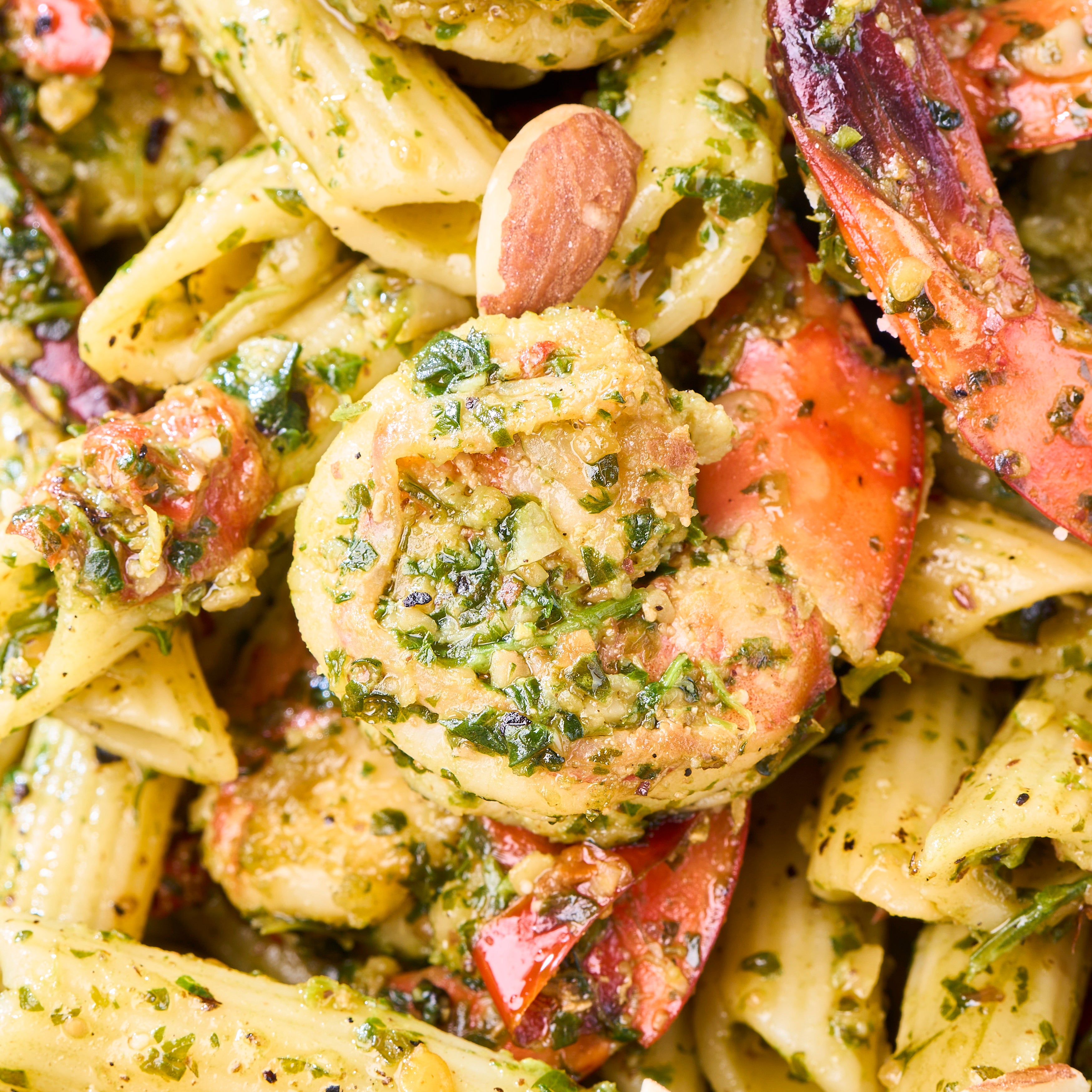 Coriander Pesto Seafood with Caramelised Chillis Pasta Tray
