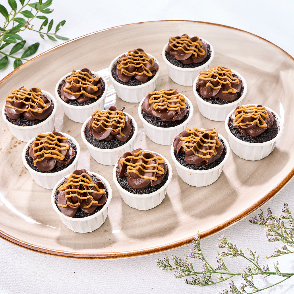 Mini Cupcakes (Box of 12)
