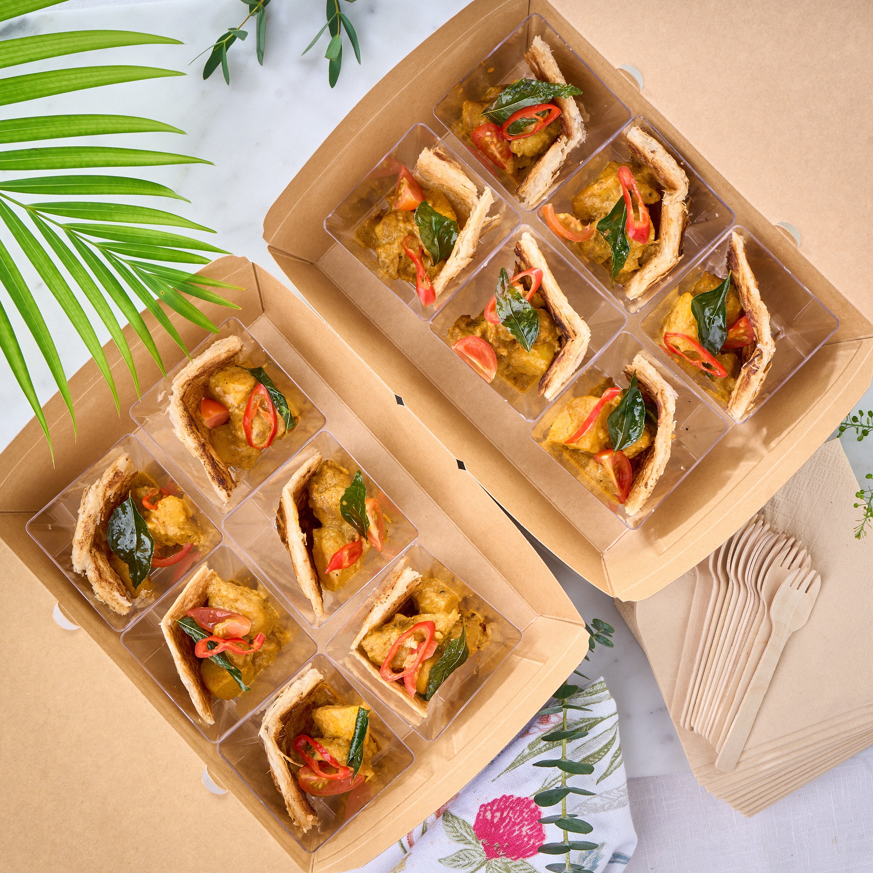 Chicken Curry with Prata (Box of 12)