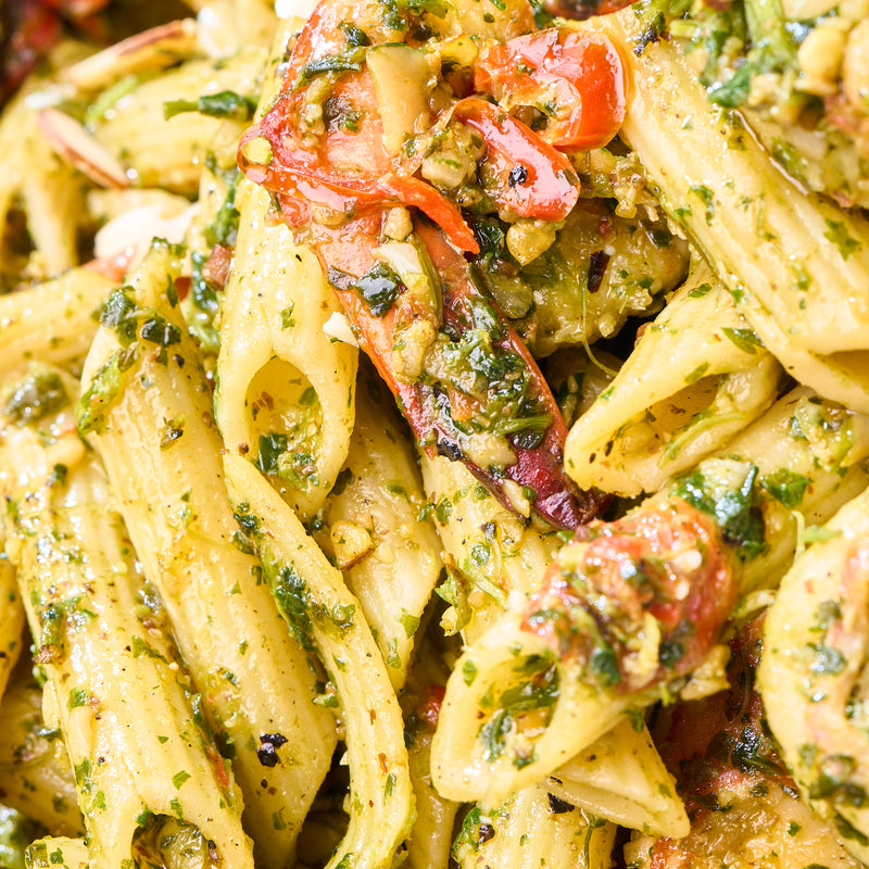 Coriander Pesto Prawns with Caramelised Chillis Pasta Tray