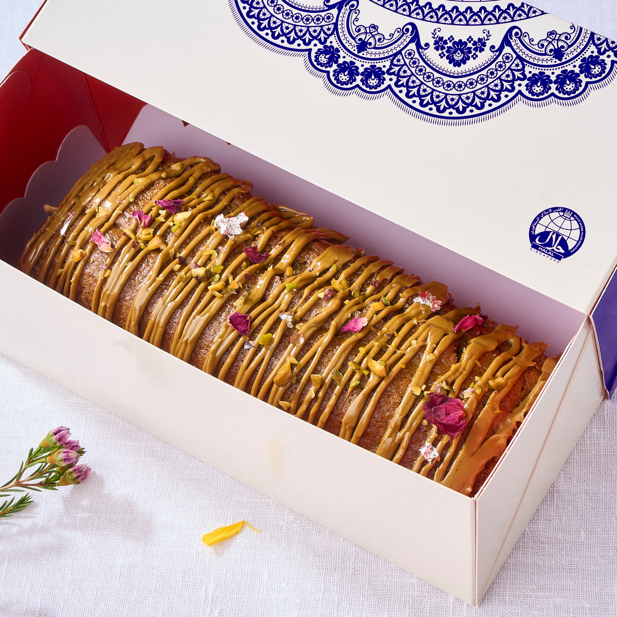 Pistachio Cardamom Voyage Cake (V)
