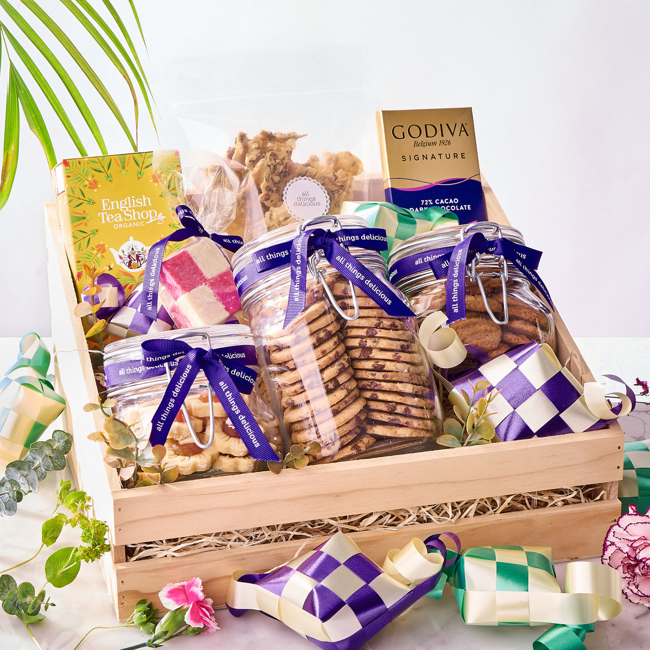 Raya Bliss Hamper Basket