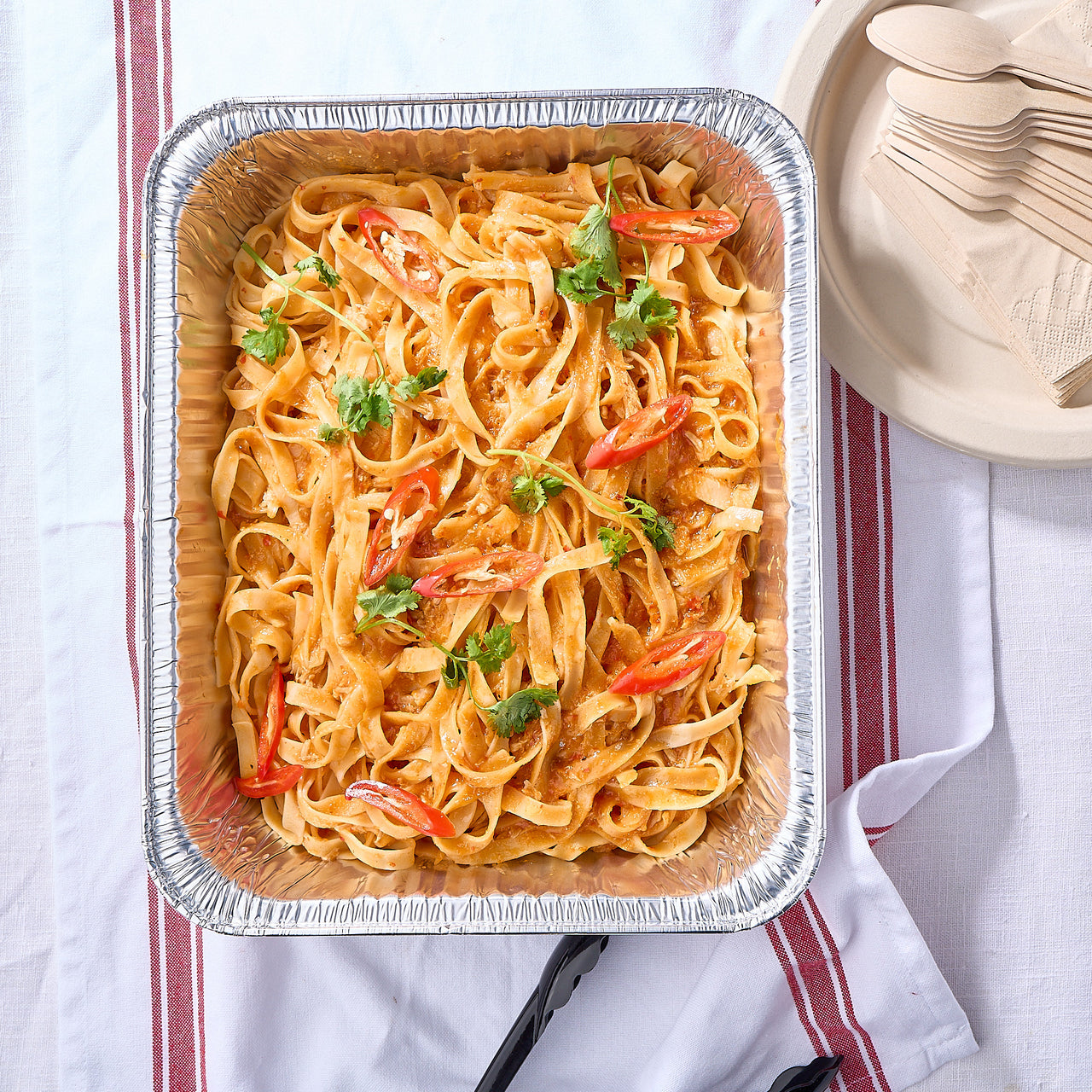 Singapore Chilli Crab Pasta Tray
