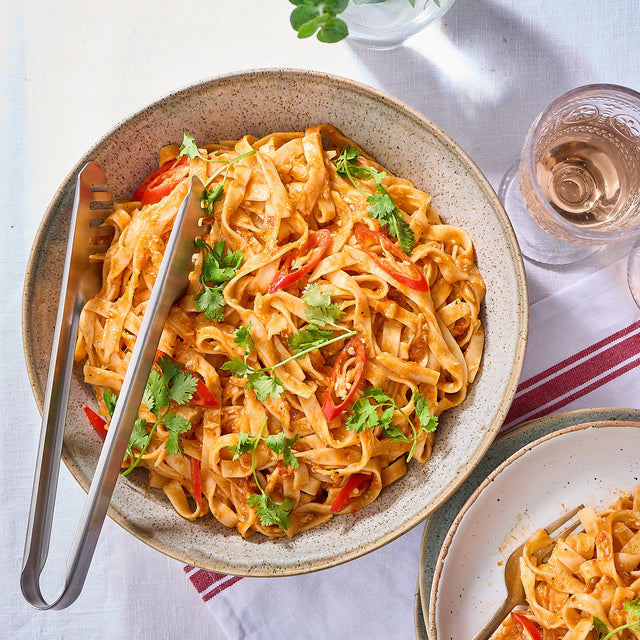 Singapore Chilli Crab Pasta Tray