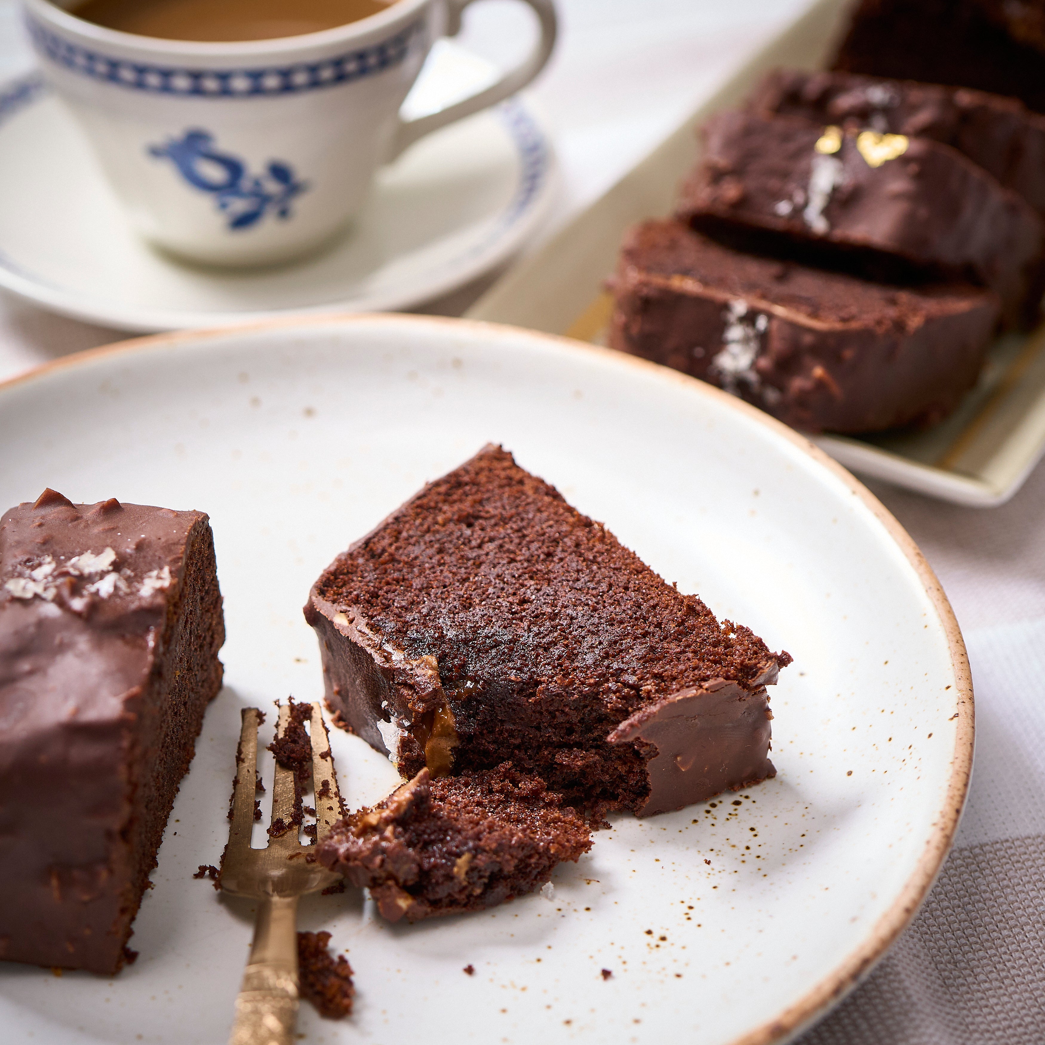 Chocolate Rocher Voyage Cake