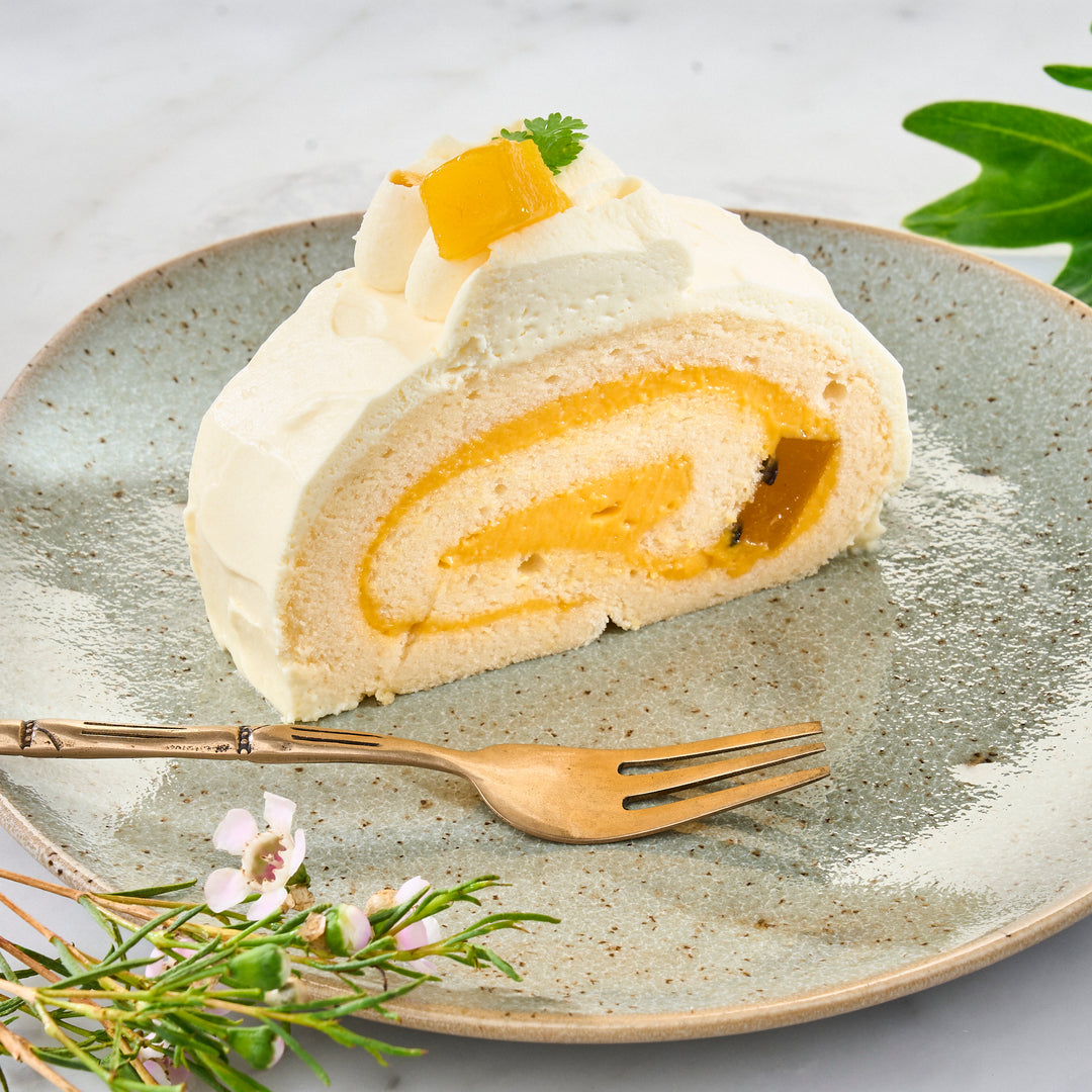 Passion Mango Log Cake