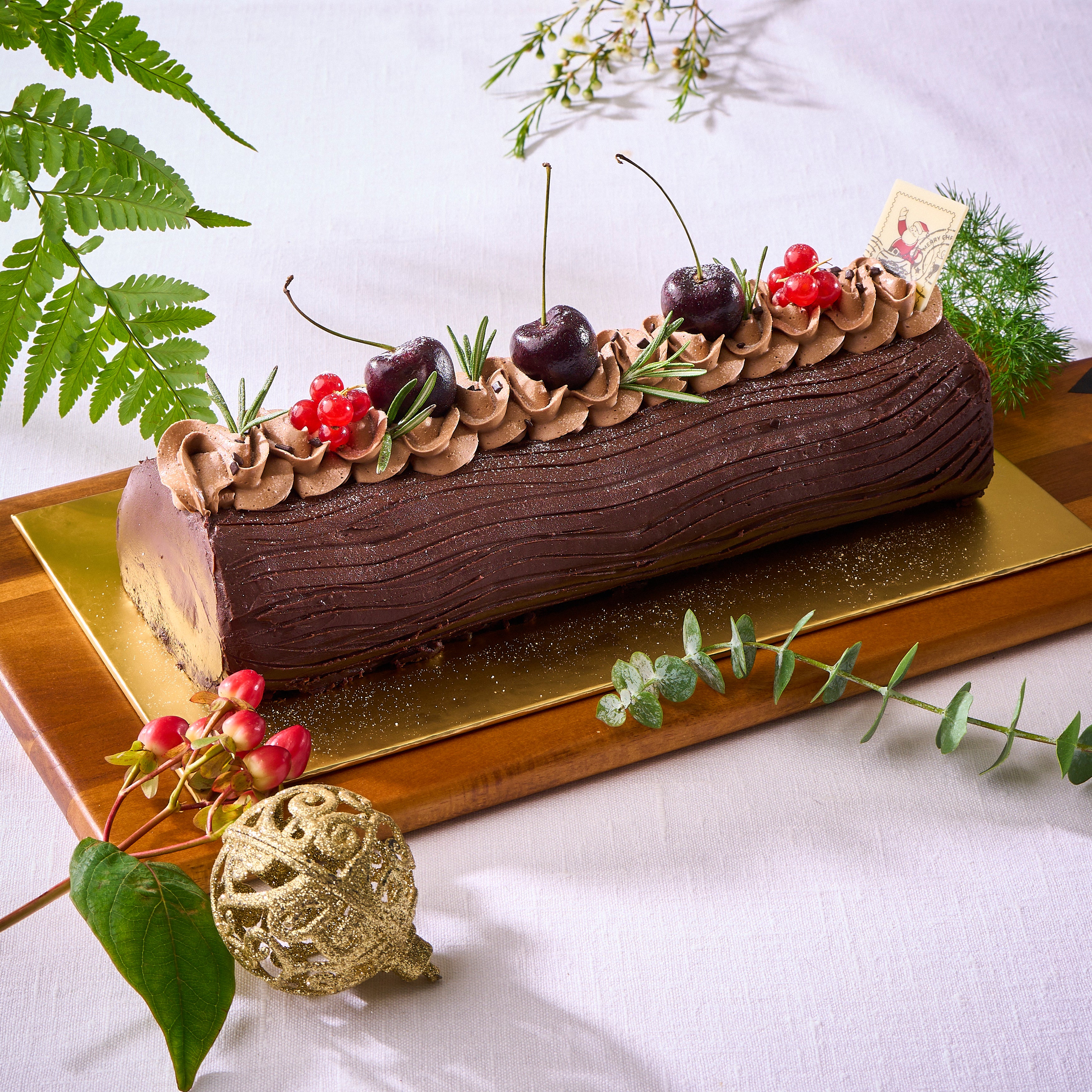 Chocolate Cherry Swirl Log Cake