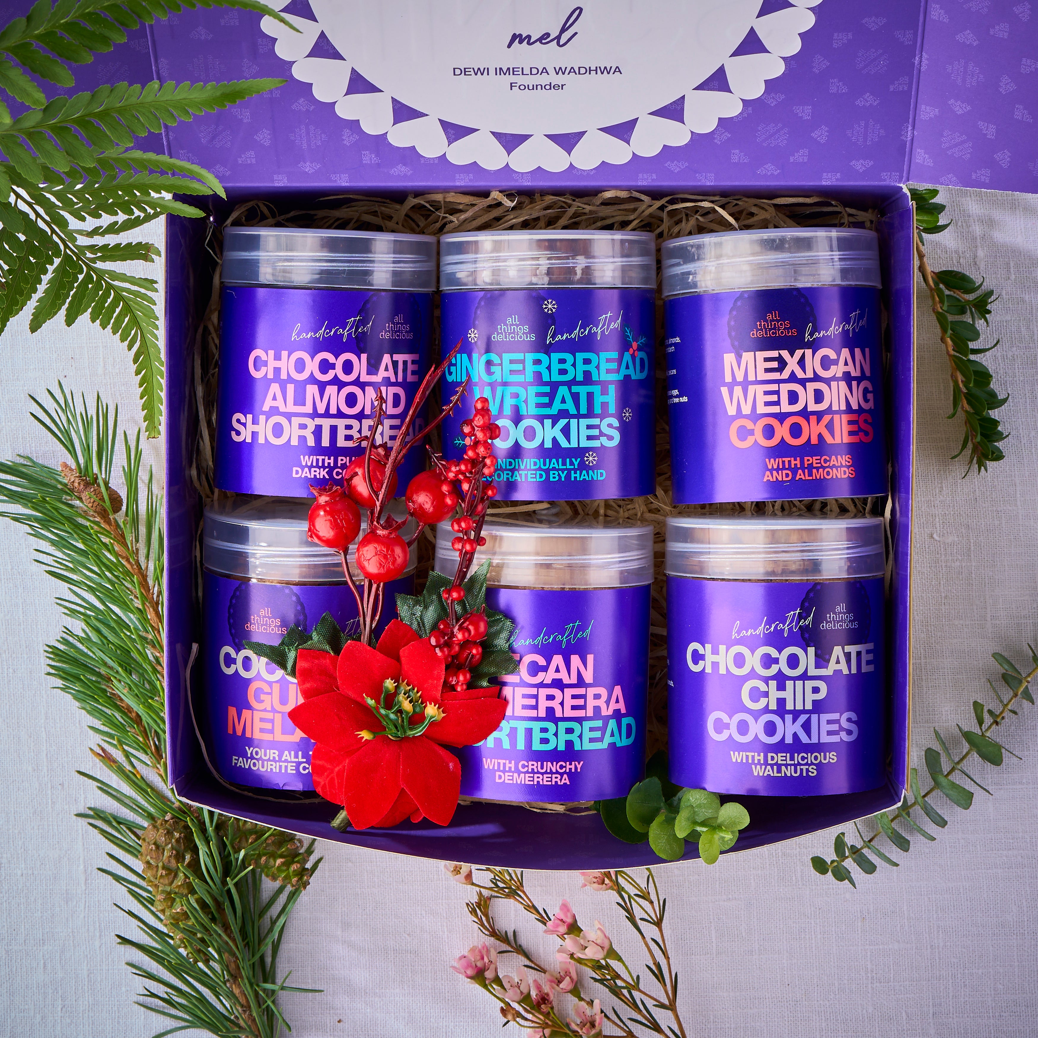 Holly Gift Box