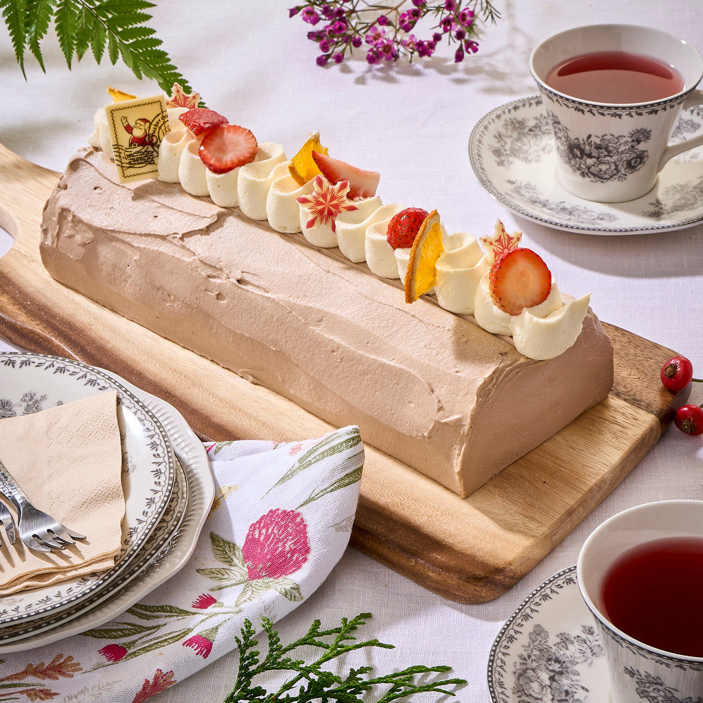 Earl Grey Strawberry Log Cake