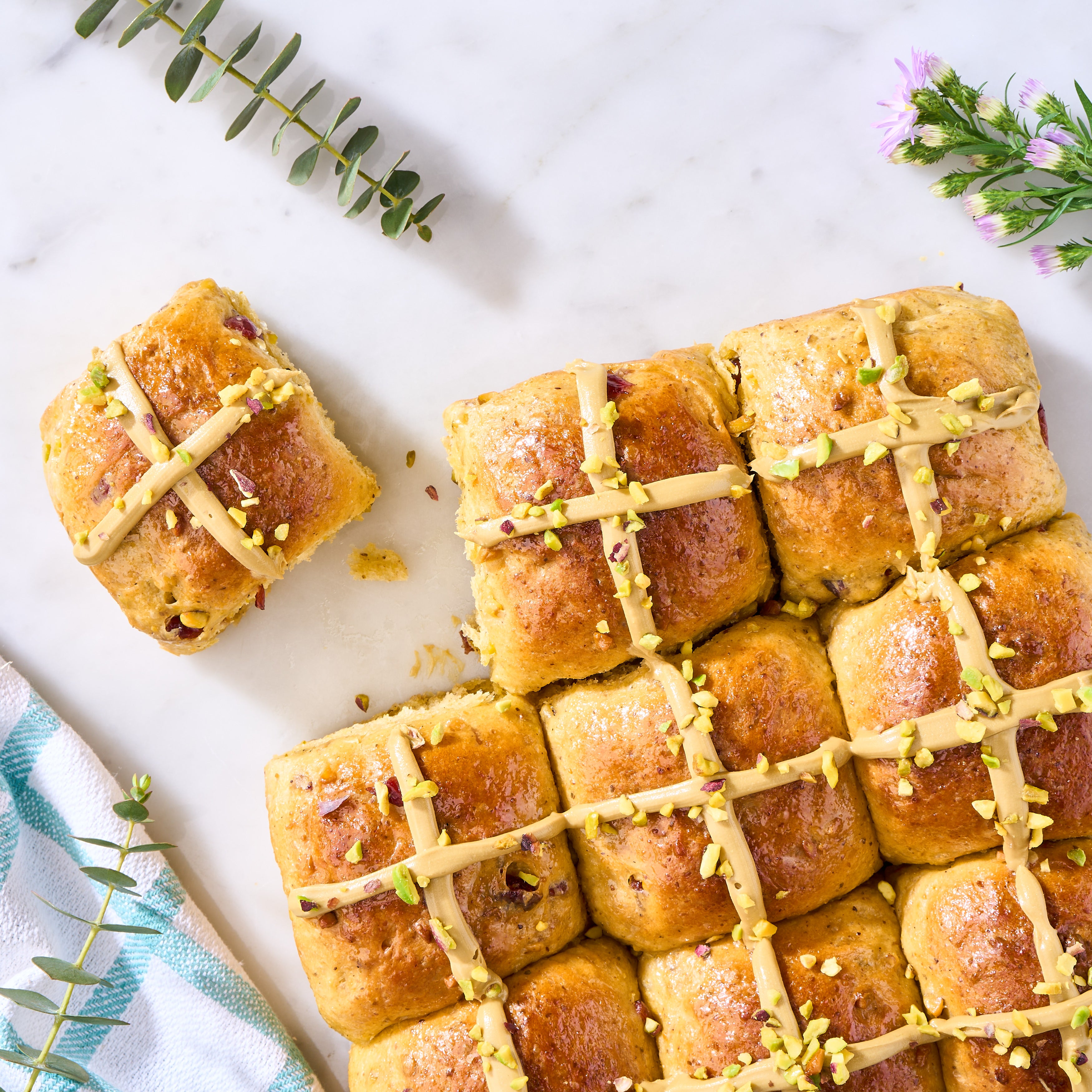 The Hot Cross Buns | 4 Flavours (box of 9)