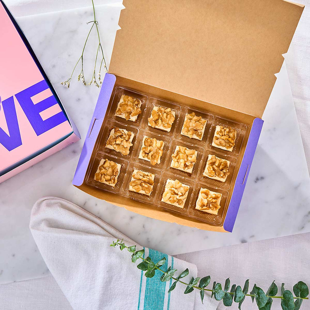 Mini Cakes (Box of 12)