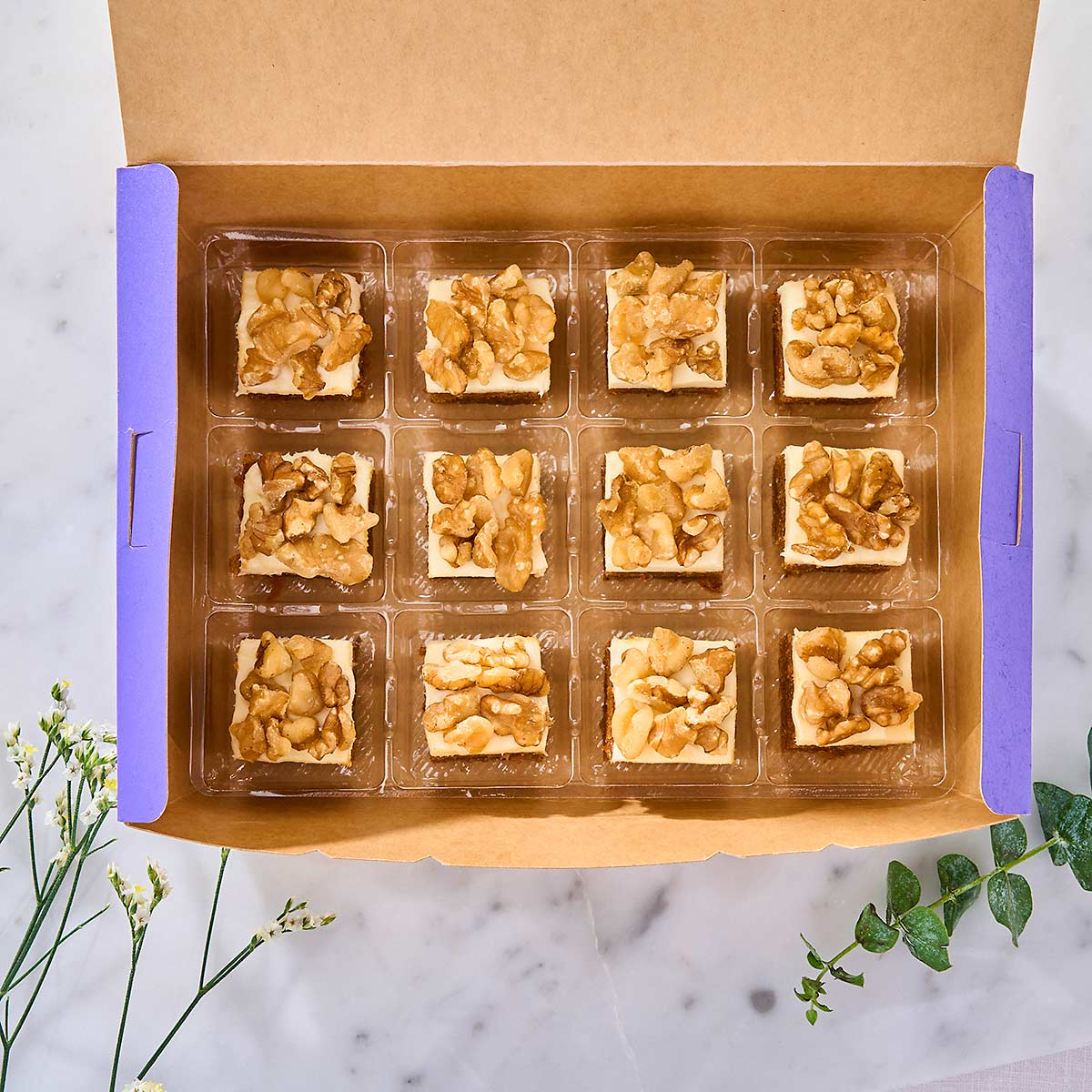 Mini Cakes (Box of 12)