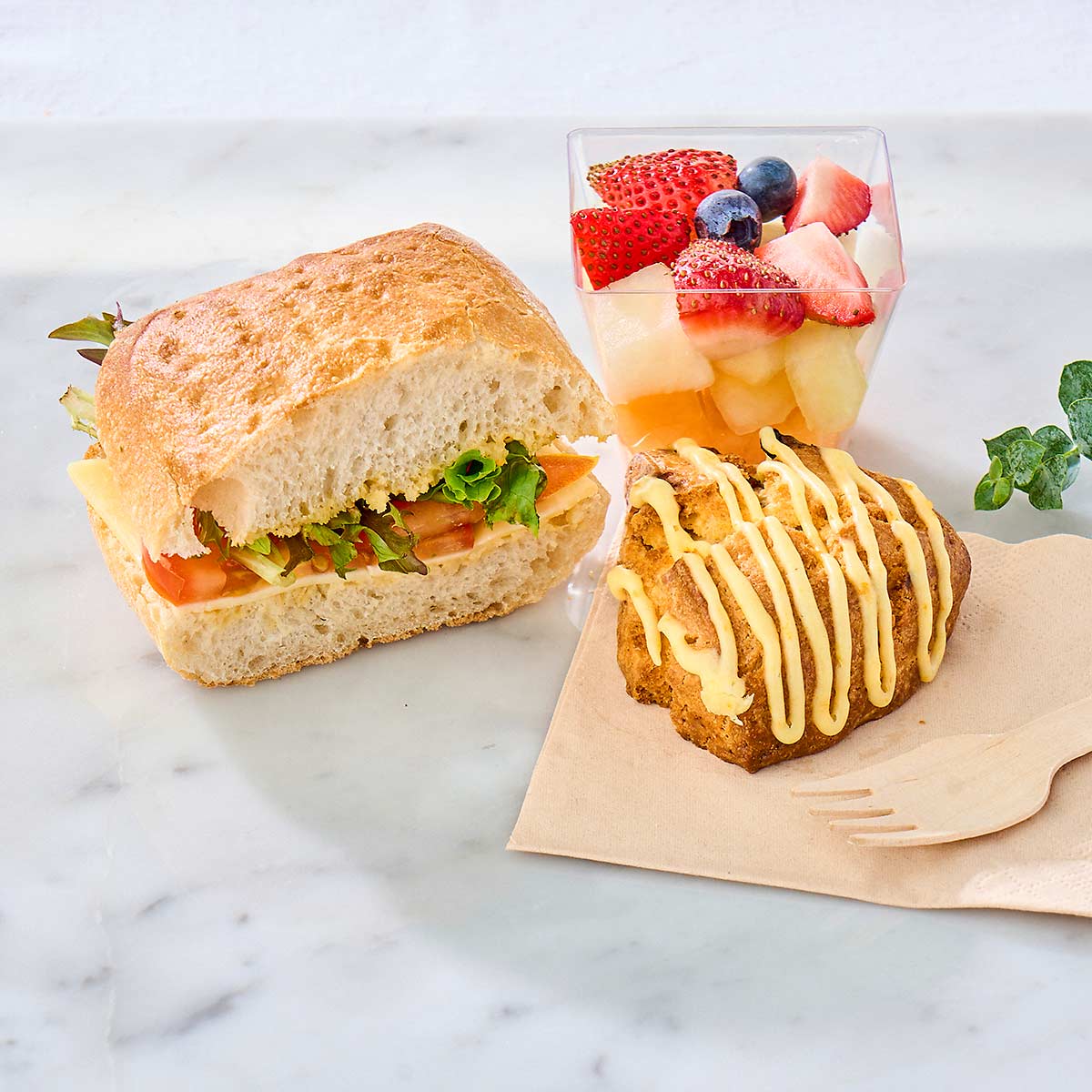 Individual Refreshment Box (with Light Sandwich)