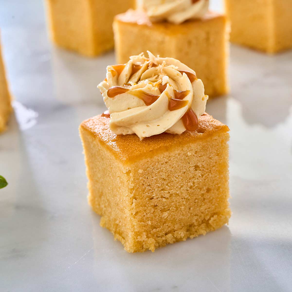 Mini Cakes (Box of 36)