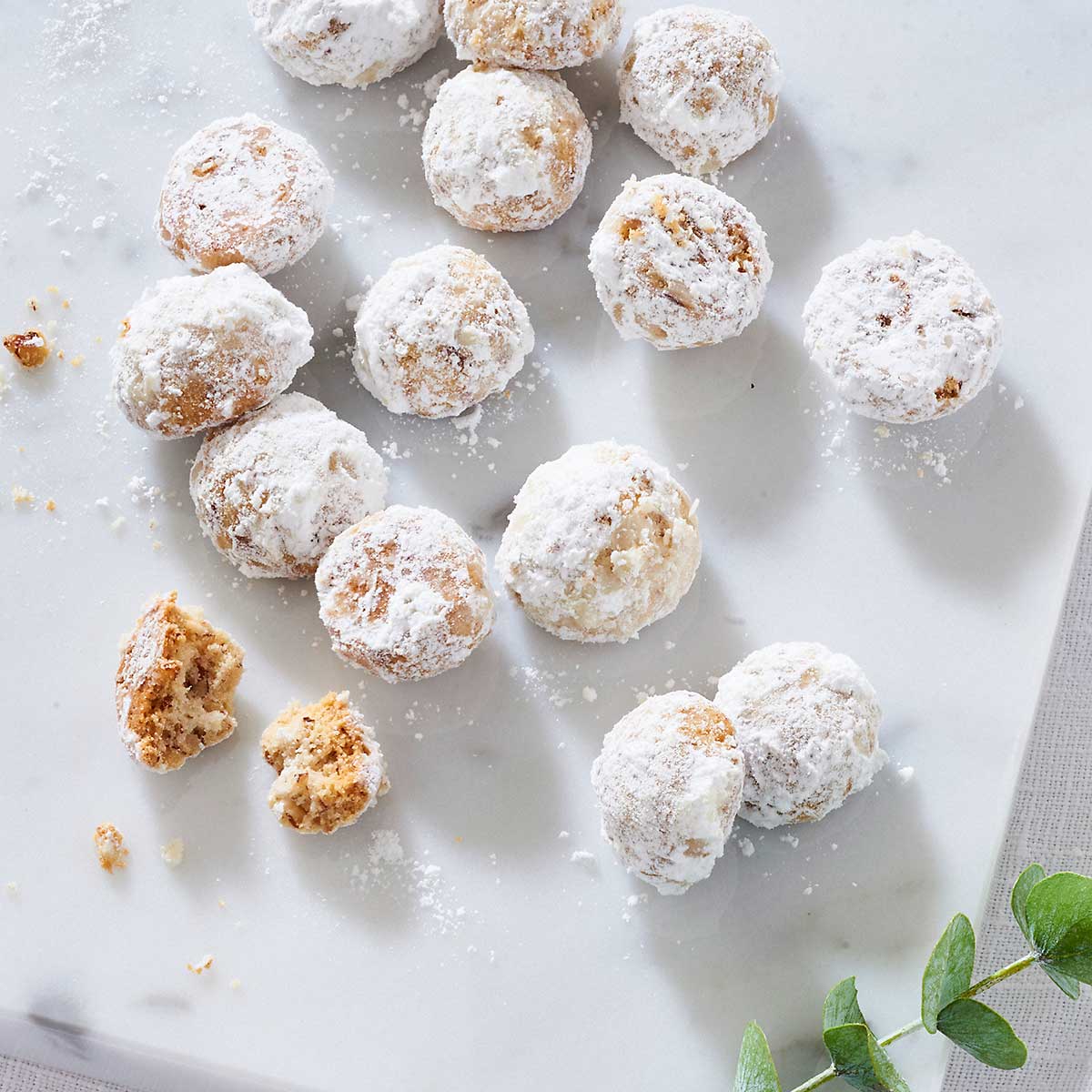 Mexican Wedding Cookies  🌿