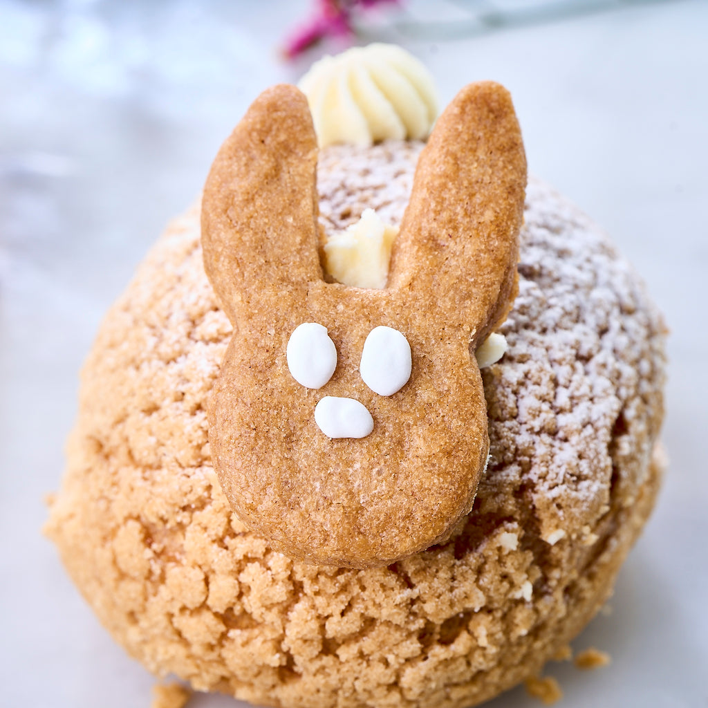 Petite Rabbit Gianduja Chocolate Choux (Box of 2)