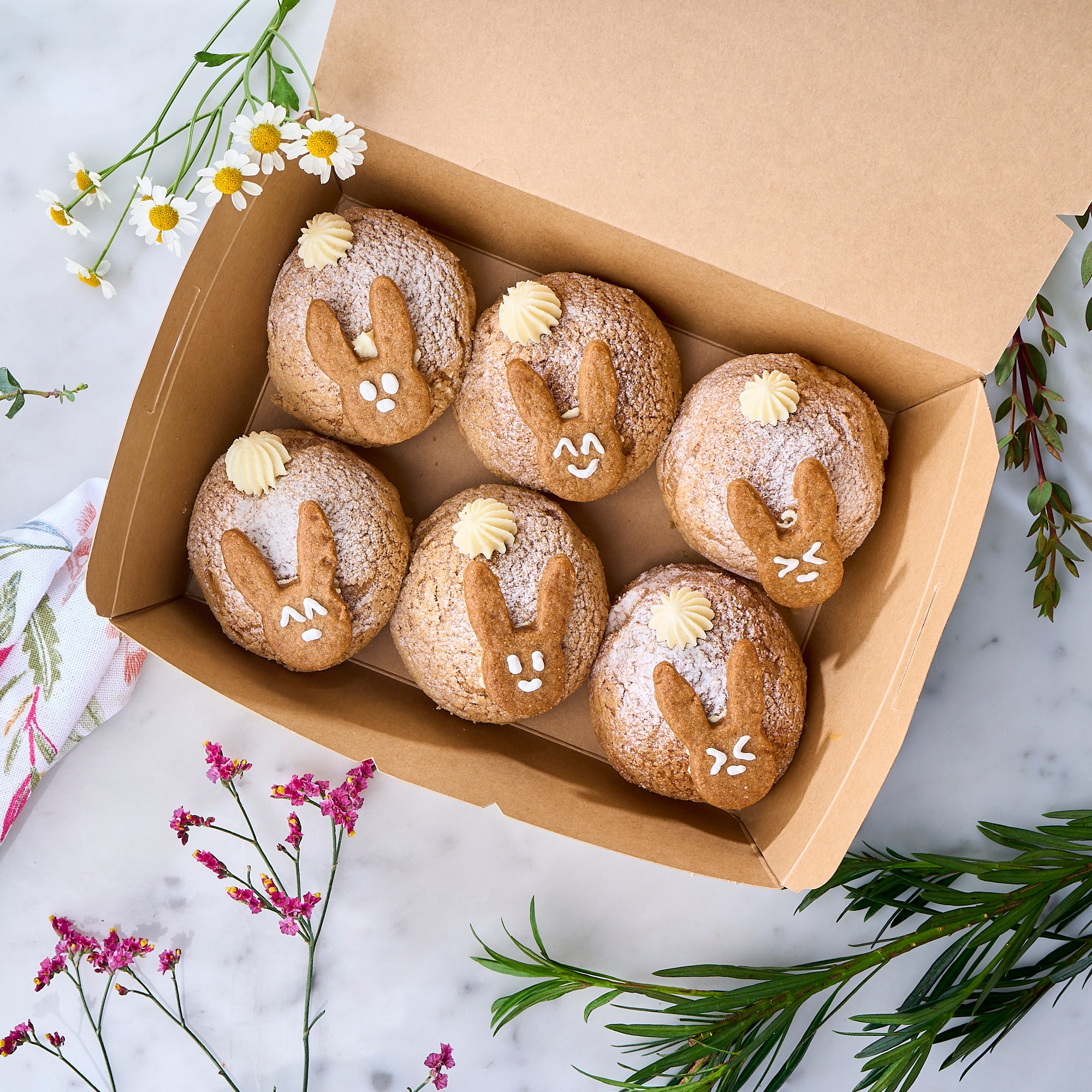 Petite Rabbit Gianduja Chocolate Choux (Box of 6)