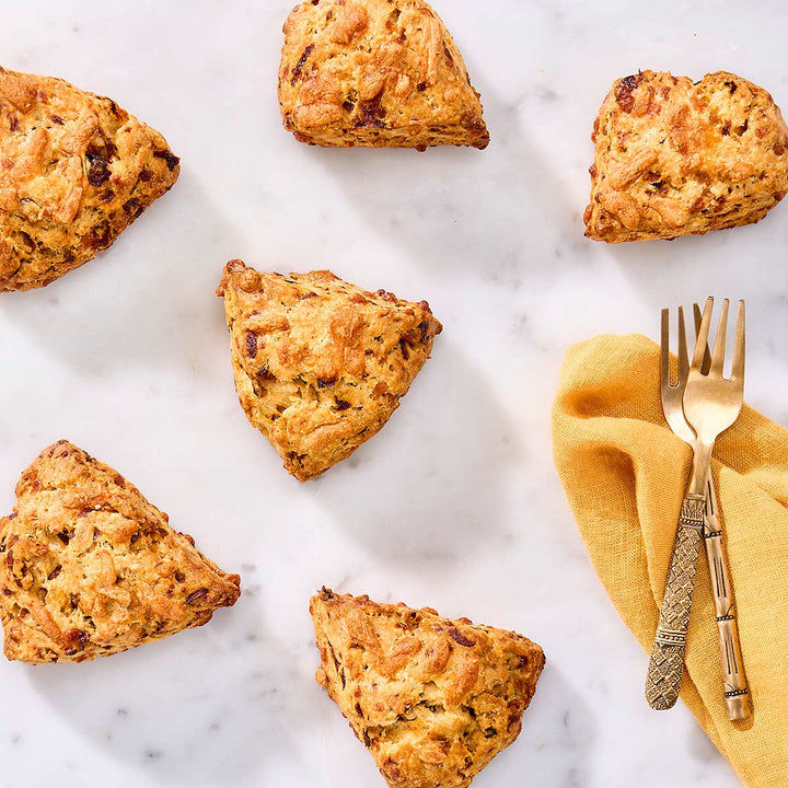 Caramelised Onion and Cheddar Scones (Box of 6)