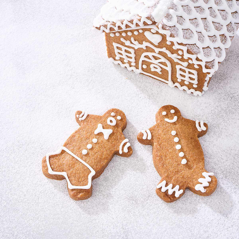 You get two little gingerbread men to decorate too!